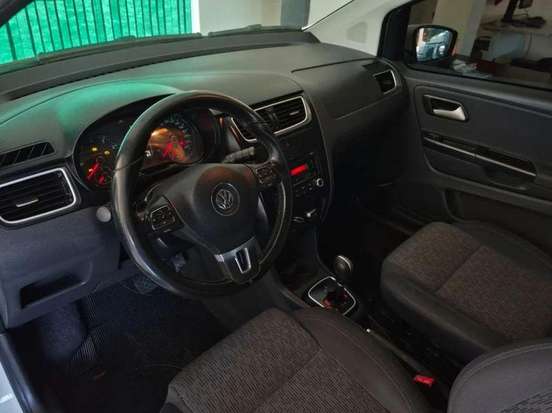 VOLKSWAGEN-FOX-2013