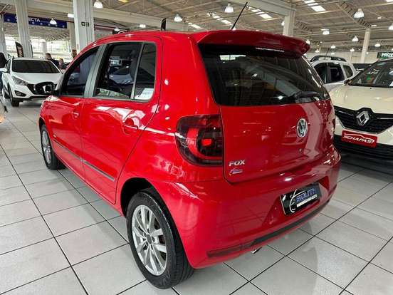 VOLKSWAGEN-FOX-2012