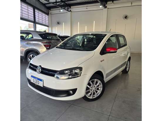 VOLKSWAGEN-FOX-2013