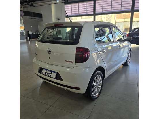 VOLKSWAGEN-FOX-2013