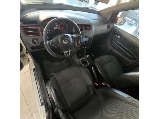 VOLKSWAGEN-FOX-1.6 MI ROCK IN RIO 8V FLEX 4P MANUAL VOLKSWAGEN-FOX-2013