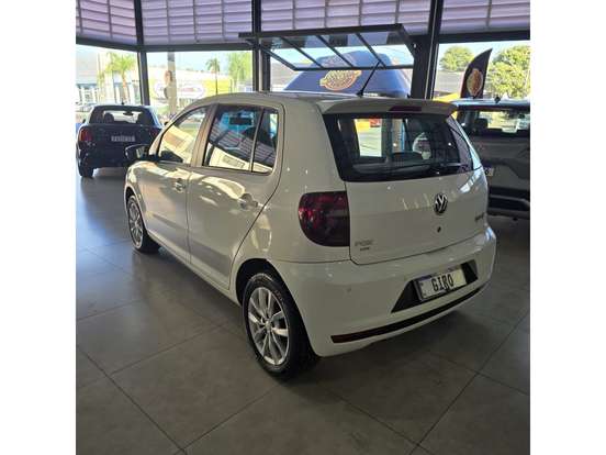 VOLKSWAGEN-FOX-2013