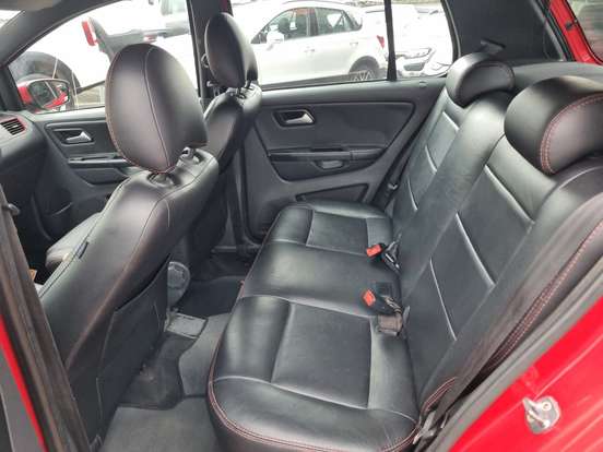 VOLKSWAGEN-FOX-2013