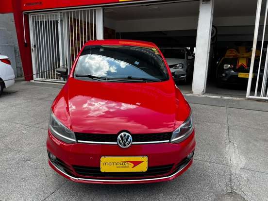 VOLKSWAGEN-FOX-2015