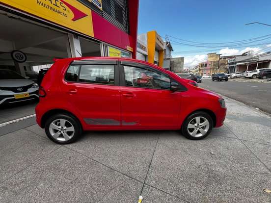 VOLKSWAGEN-FOX-1.6 MI ROCK IN RIO 8V FLEX 4P MANUAL VOLKSWAGEN-FOX-2015