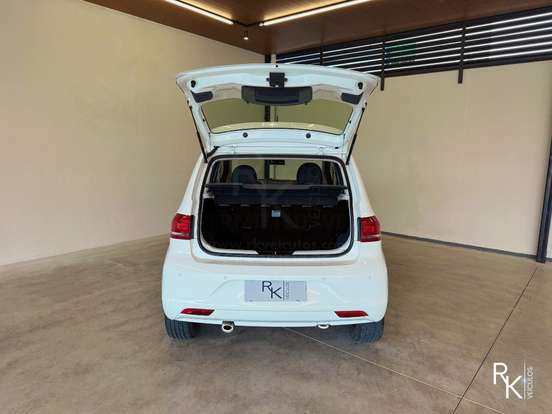 VOLKSWAGEN-FOX-2016
