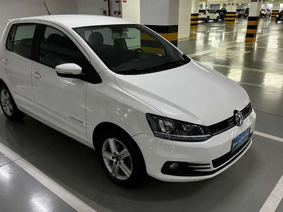 VOLKSWAGEN-FOX-1.6 MSI COMFORTLINE 8V FLEX 4P MANUAL VOLKSWAGEN-FOX-2015