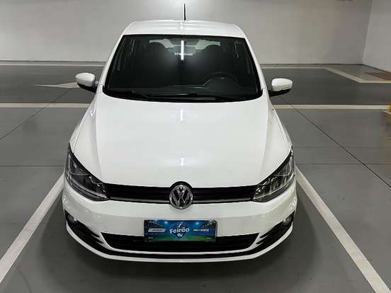 VOLKSWAGEN-FOX-1.6 MSI COMFORTLINE 8V FLEX 4P MANUAL VOLKSWAGEN-FOX-2015