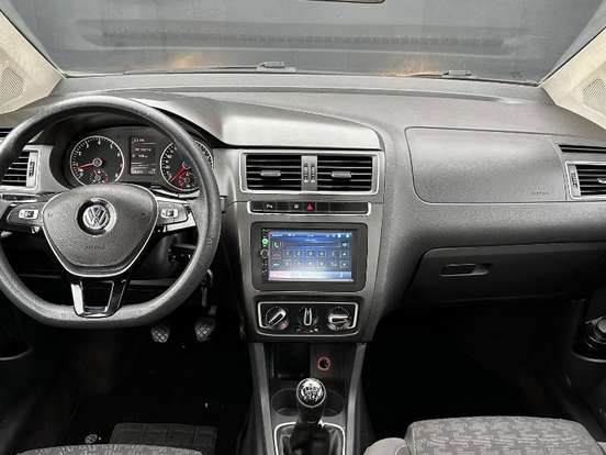VOLKSWAGEN-FOX-1.6 MSI COMFORTLINE 8V FLEX 4P MANUAL VOLKSWAGEN-FOX-2015