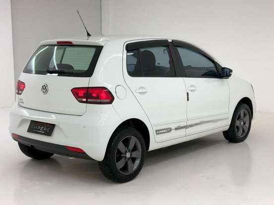 VOLKSWAGEN-FOX-2018