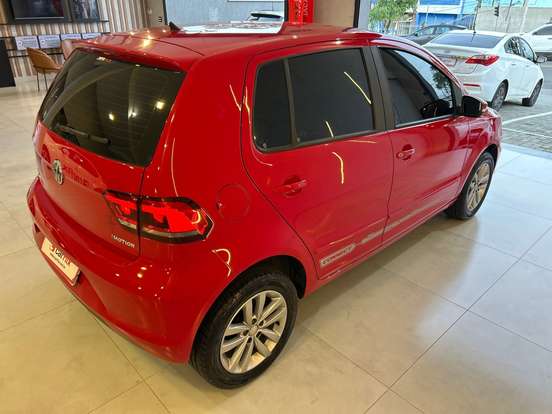 VOLKSWAGEN-FOX-2018