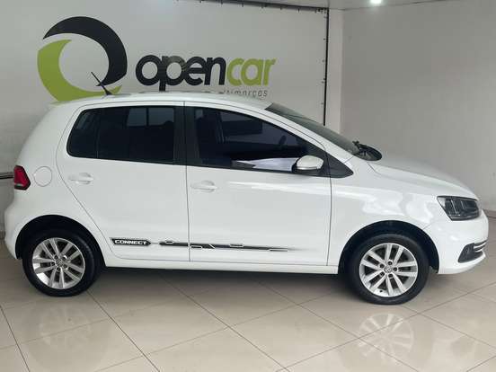 VOLKSWAGEN-FOX-2021