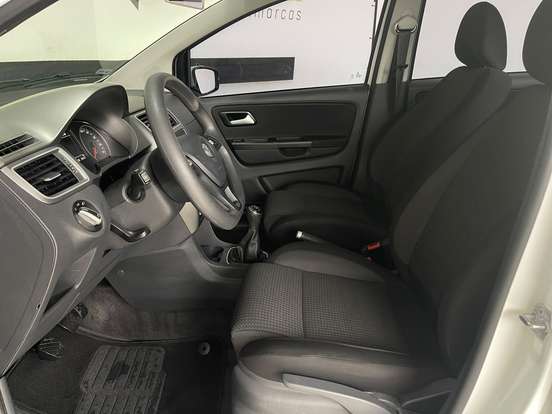 VOLKSWAGEN-FOX-1.6 MSI TOTAL FLEX CONNECT 4P MANUAL VOLKSWAGEN-FOX-2021