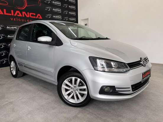VOLKSWAGEN-FOX-2020