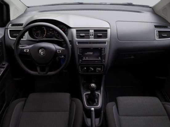 VOLKSWAGEN-FOX-1.6 MSI TOTAL FLEX CONNECT 4P MANUAL VOLKSWAGEN-FOX-2019