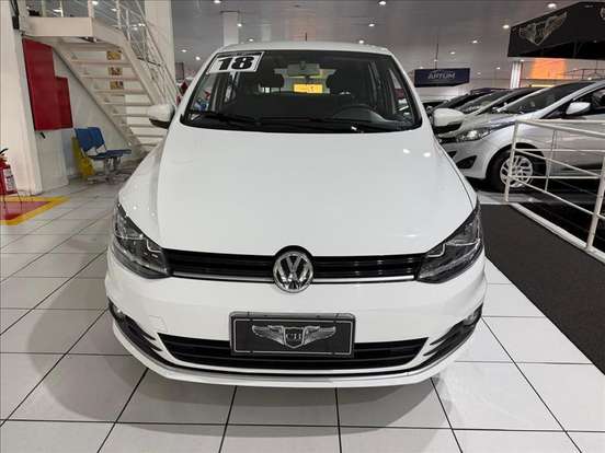 VOLKSWAGEN-FOX-2018