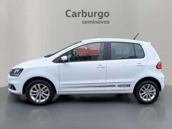 VOLKSWAGEN-FOX-2019