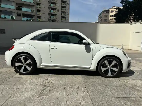 VOLKSWAGEN-FUSCA-2.0 TSI 16V R-LINE GASOLINA 2P AUTOMÁTICO VOLKSWAGEN-FUSCA-2014