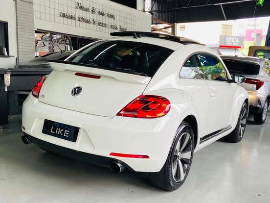 VOLKSWAGEN-FUSCA-2013