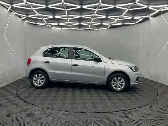 VOLKSWAGEN-GOL-2021