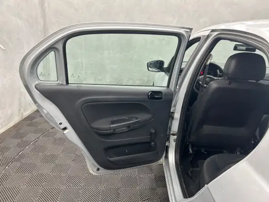 VOLKSWAGEN-GOL-1.0 12V MPI TOTALFLEX 4P MANUAL VOLKSWAGEN-GOL-2022