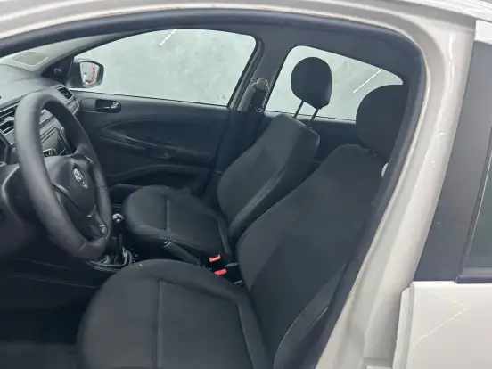 VOLKSWAGEN-GOL-2022