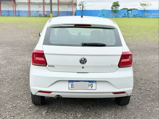 VOLKSWAGEN-GOL-1.0 12V MPI TOTALFLEX TRENDLINE 4P MANUAL VOLKSWAGEN-GOL-2017
