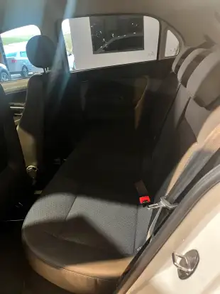 VOLKSWAGEN-GOL-2021