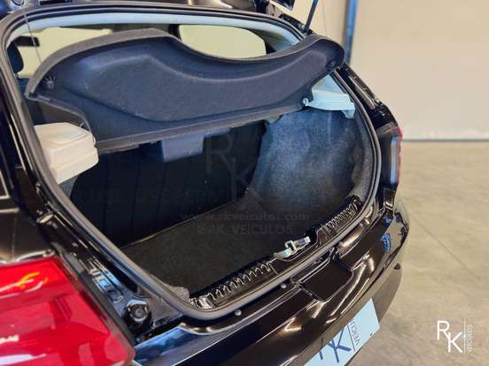 VOLKSWAGEN-GOL-2022