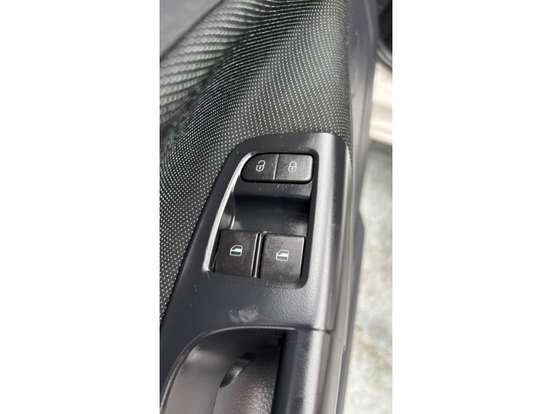 VOLKSWAGEN-GOL-1.0 12V MPI TOTALFLEX 4P MANUAL VOLKSWAGEN-GOL-2021