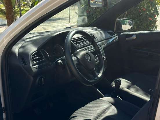 VOLKSWAGEN-GOL-2017