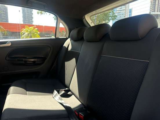 VOLKSWAGEN-GOL-1.0 12V MPI TOTALFLEX TRACK 4P MANUAL VOLKSWAGEN-GOL-2017