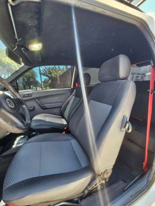 VOLKSWAGEN-GOL-2012