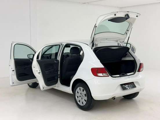 VOLKSWAGEN-GOL-1.0 MI 8V FLEX 4P MANUAL G.IV VOLKSWAGEN-GOL-2009