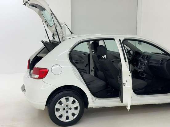 VOLKSWAGEN-GOL-2009