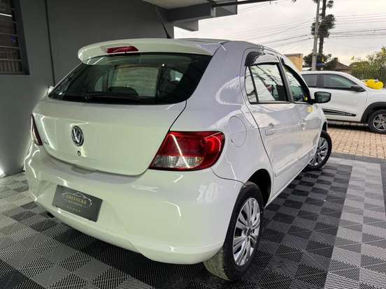 VOLKSWAGEN-GOL-2011