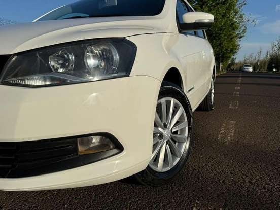 VOLKSWAGEN-GOL-2015