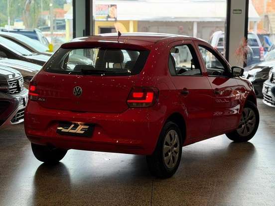 VOLKSWAGEN-GOL-2016
