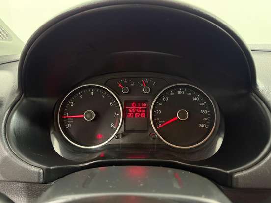 VOLKSWAGEN-GOL-2013