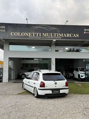 VOLKSWAGEN-GOL-2004