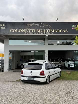VOLKSWAGEN-GOL-2004