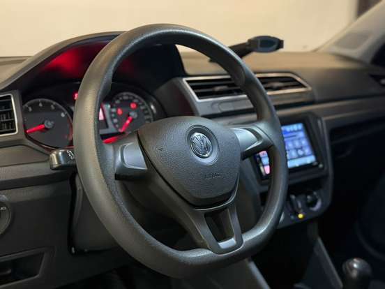 VOLKSWAGEN-GOL-2021