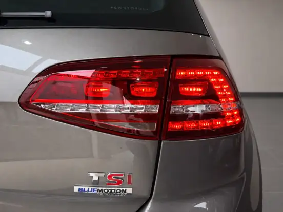 VOLKSWAGEN-GOLF-1.4 TSI HIGHLINE 16V GASOLINA 4P AUTOMÁTICO VOLKSWAGEN-GOLF-2014