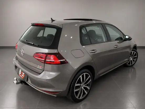 VOLKSWAGEN-GOLF-1.4 TSI HIGHLINE 16V GASOLINA 4P AUTOMÁTICO VOLKSWAGEN-GOLF-2014