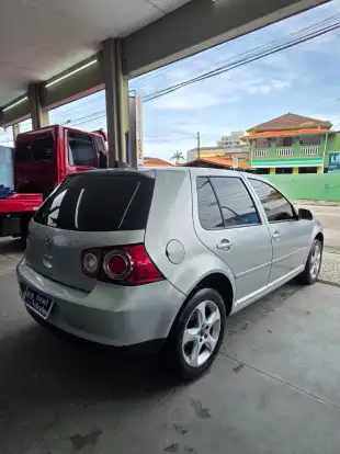 VOLKSWAGEN-GOLF-2008