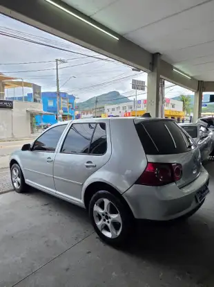 VOLKSWAGEN-GOLF-2008