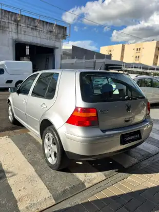 VOLKSWAGEN-GOLF-2003