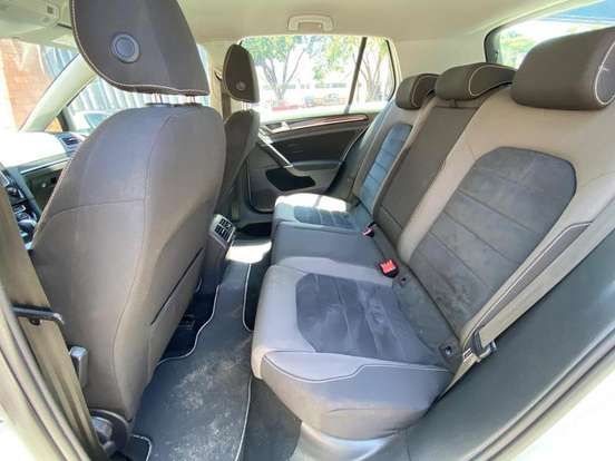 VOLKSWAGEN-GOLF-1.4 TSI HIGHLINE 16V GASOLINA 4P AUTOMÁTICO VOLKSWAGEN-GOLF-2014