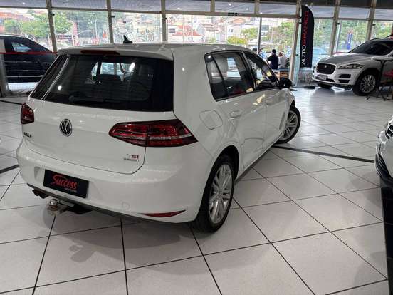 VOLKSWAGEN-GOLF-1.4 TSI HIGHLINE 16V GASOLINA 4P AUTOMÁTICO VOLKSWAGEN-GOLF-2013