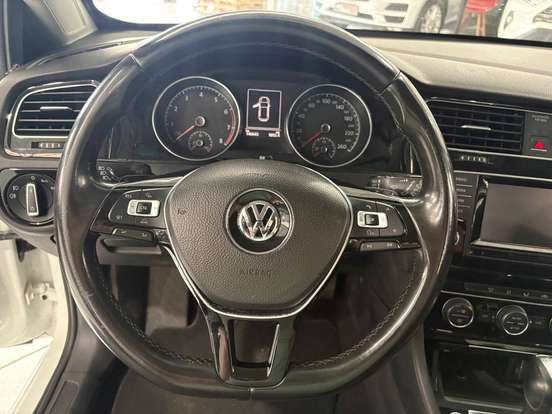 VOLKSWAGEN-GOLF-1.4 TSI HIGHLINE 16V GASOLINA 4P AUTOMÁTICO VOLKSWAGEN-GOLF-2013